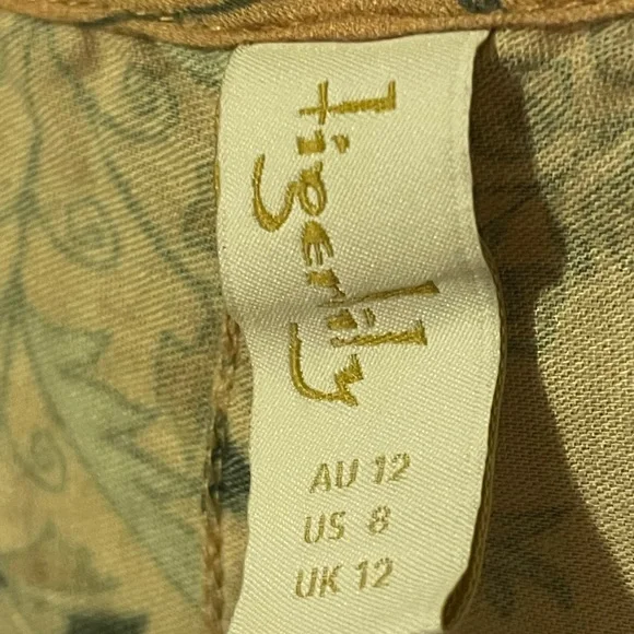 Tigerlily dress Size 12 PLUS matching shawl Size 12. - Picture 9 of 9